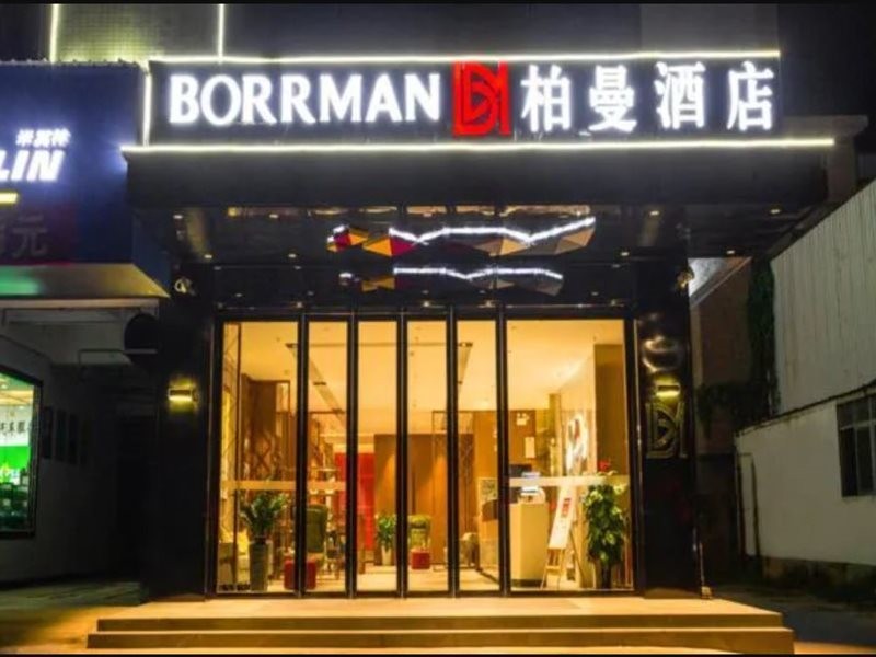Borrman Hotel (Wuchuan) 31/52