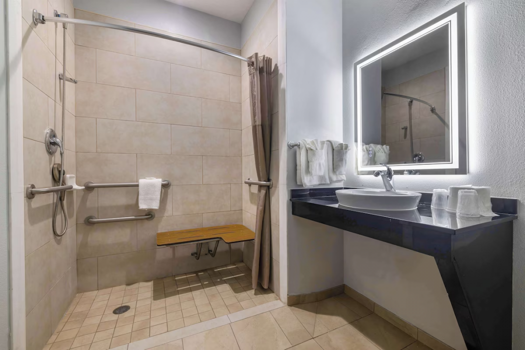 Motel6 Texas City, TX - I-45 South 28/43