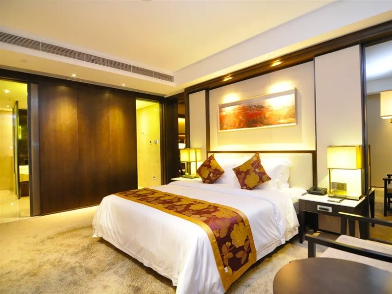 Rising Hot Spring Resort Kunming 13/27