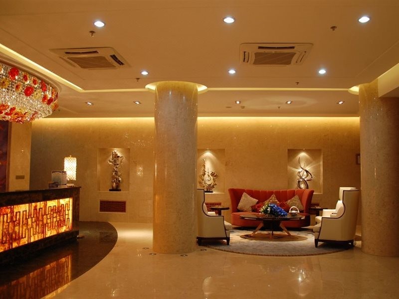 Joyce Hotel 5/9