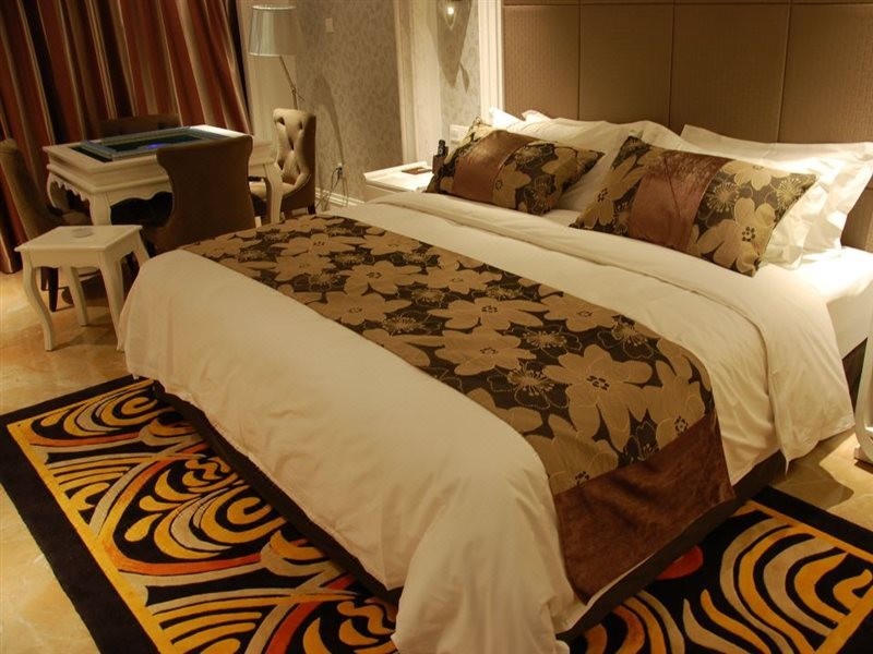 Joyce Hotel 8/9