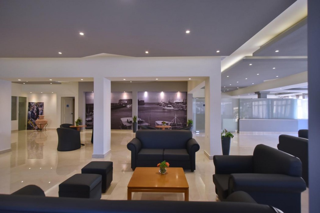 Kalia Beach Hotel 8/49
