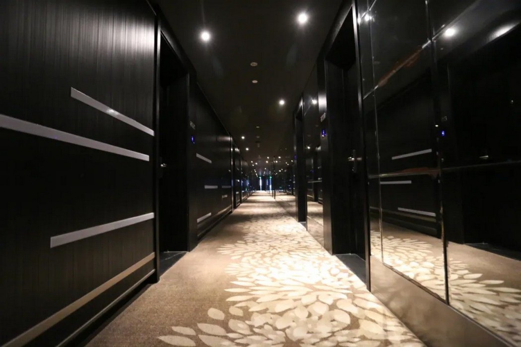 Crystal Orange Hotel 5/8