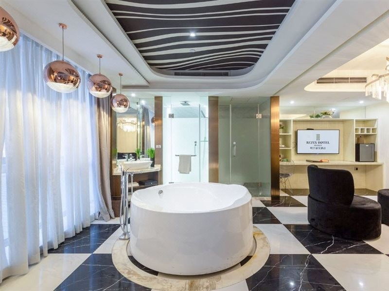 Rezen Minyoun Hotel (Chengdu Global Center) 4/5