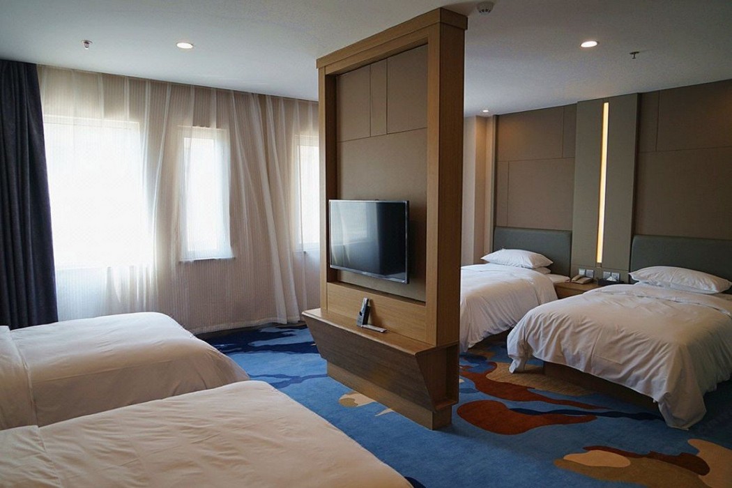 Zhongji Garland Hotel 8/8