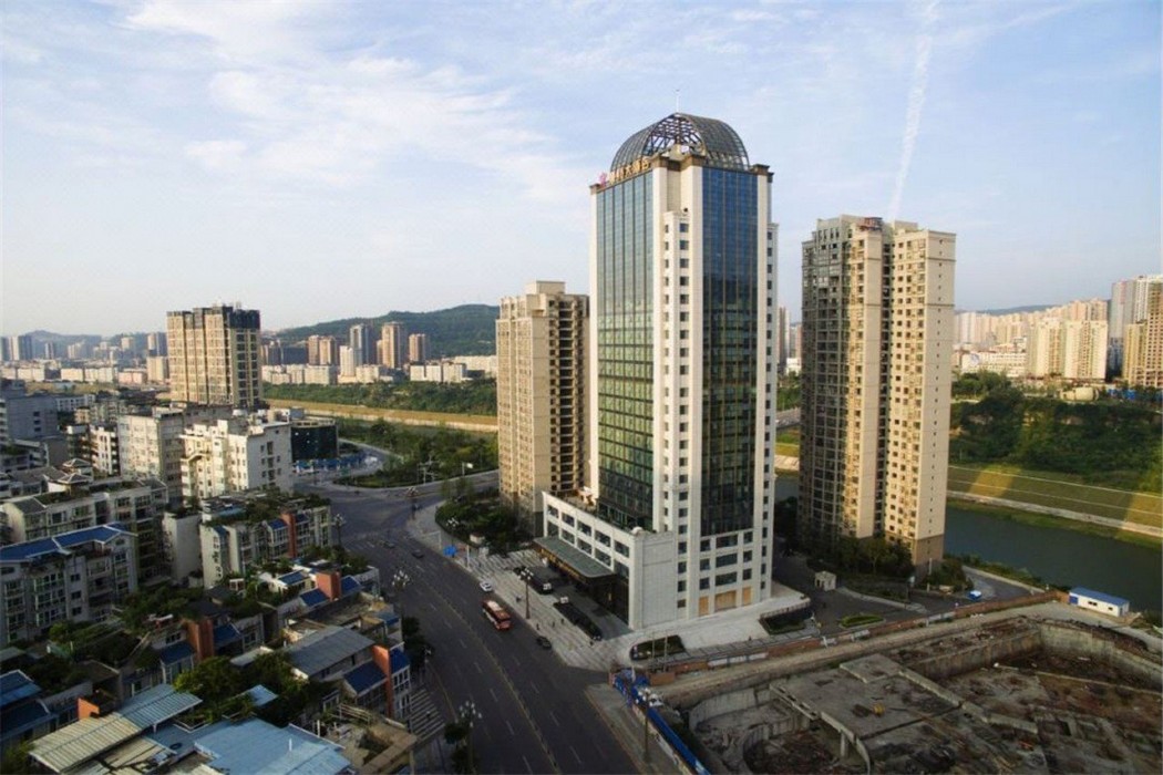 Qinchuan Hotel 24/55