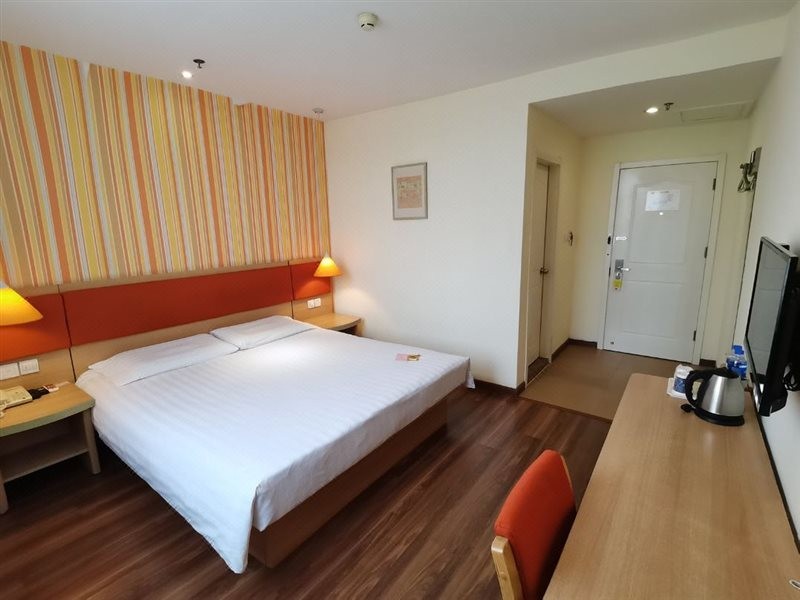 Home Inn Shenyang Zhangshi Development Zone Metro Station Branch 10/37