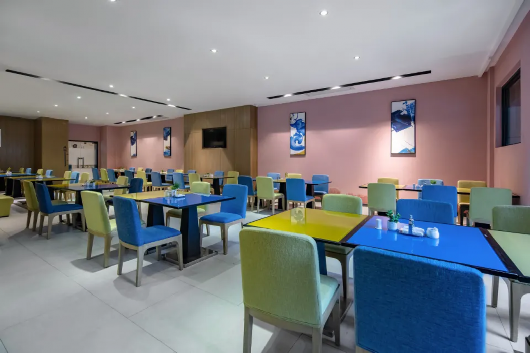 Echarm Hotel (Beihai Railway Station) 40/65