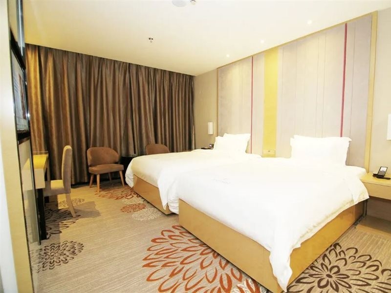 Lavande Hotel (Jiangmen Yingbin Avenue) 19/42