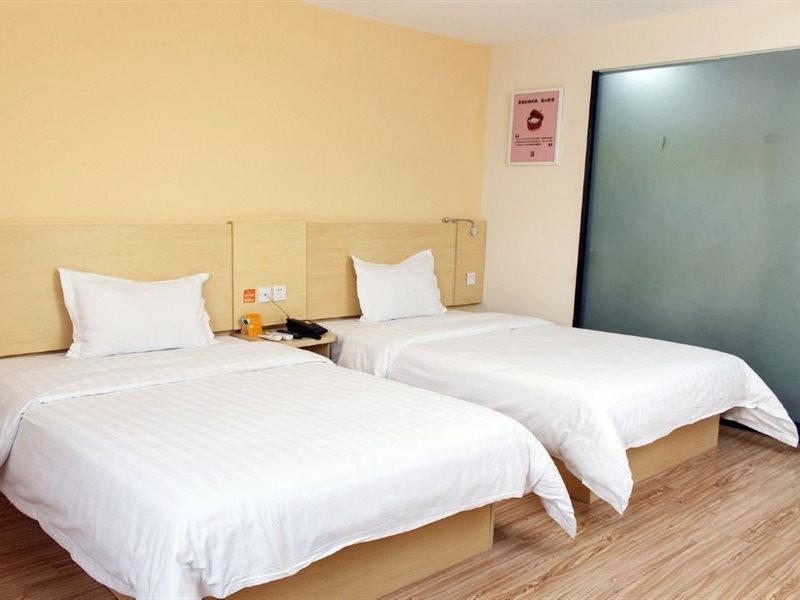 7 Days Inn (Guangzhou Jingxi Nanfang Hospital Metro Station) 4/5