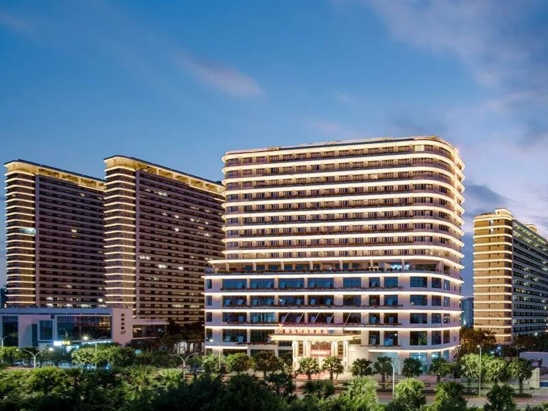 Vienna International Hotel (Sanya High-speed Railway Station) photo2