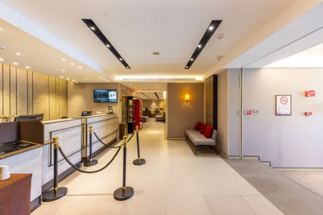 Home Inn Plus (Lanzhou Zhangye Road Xiguan Metro Station) 8/39