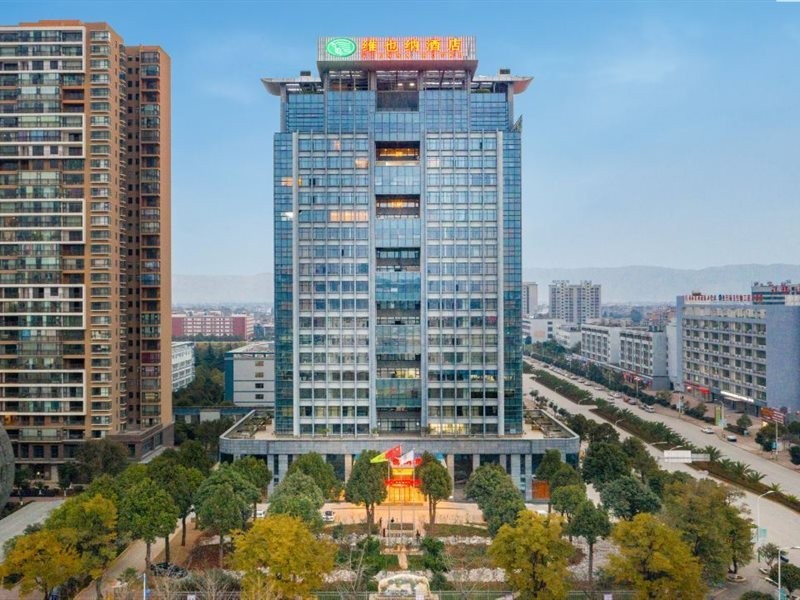 Vienna Hotel (Qujing Railway Station) 33/46