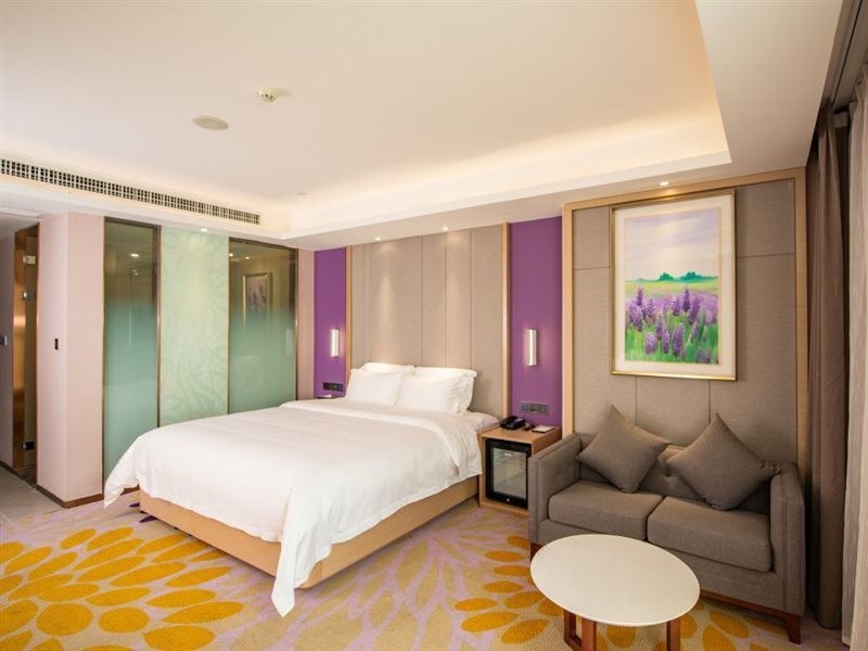 Lavande Hotel (Jiangmen Golf Club) 24/54