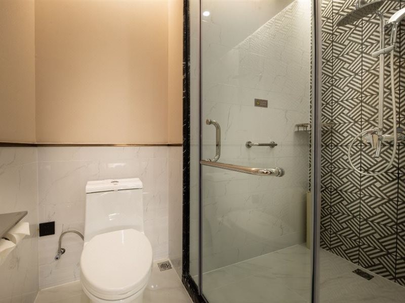 Metropolo Jinjiang Hotel (Haikou East High-speed Railway Station, Normal University) 24/30