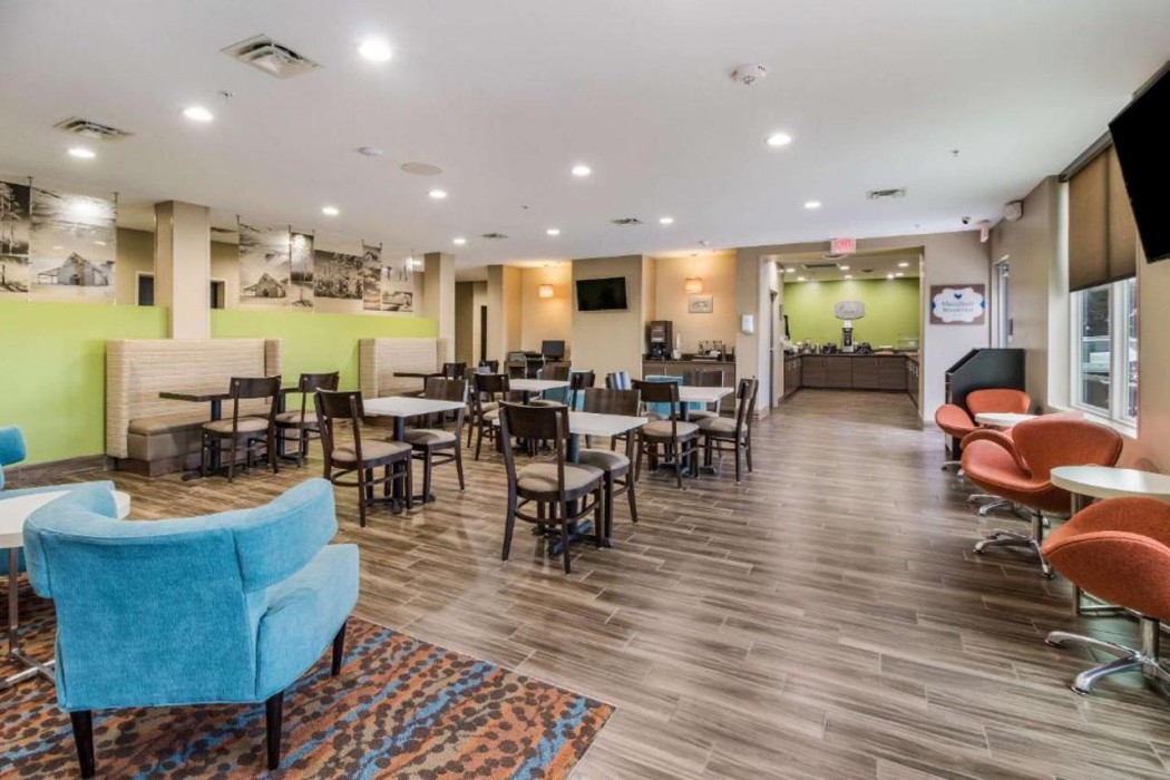 MainStay Suites at Discovery Park of America 15/38