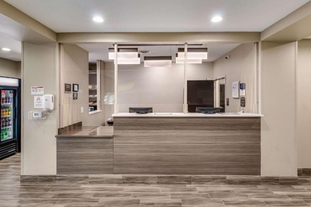 MainStay Suites at Discovery Park of America 3/38