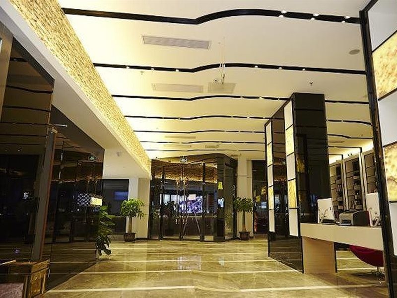 Lavande Hotel (Zhanjiang Guomao Guangbai) 28/60