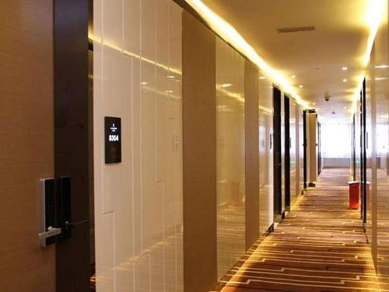Lavande Hotel (Zhanjiang Guomao Guangbai) 29/60