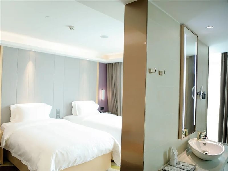 Lavande Hotel (Shenzhen North Railway Station, Gangtou Metro Station) 23/70
