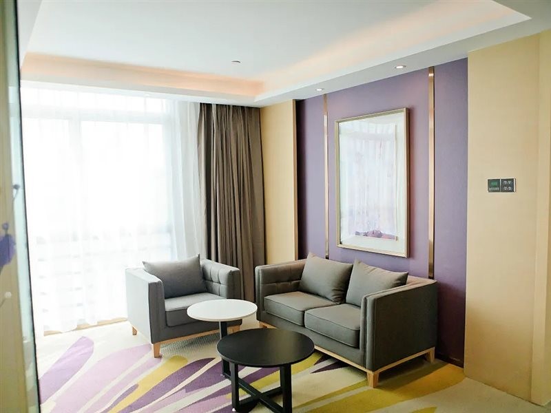 Lavande Hotel (Shenzhen North Railway Station, Gangtou Metro Station) 36/70