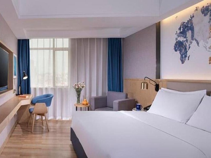 Kyriad Marvelous Hotel (Dongguan Chang'an Light Rail Station) 24/41