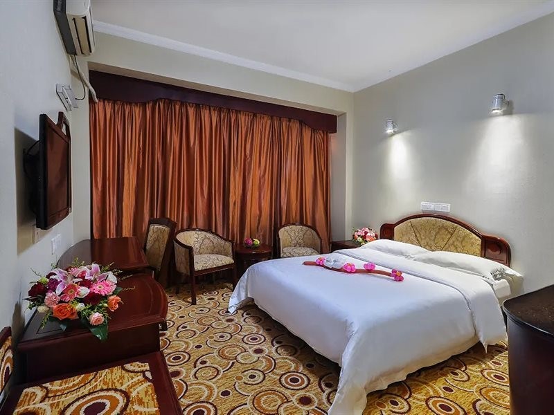 Yinhe Hotel 11/14