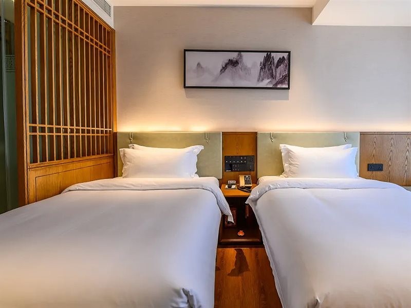Fanyuan Hotel (Guangzhou Taikoo Hui,Shipaiqiao Metro Station) 13/21