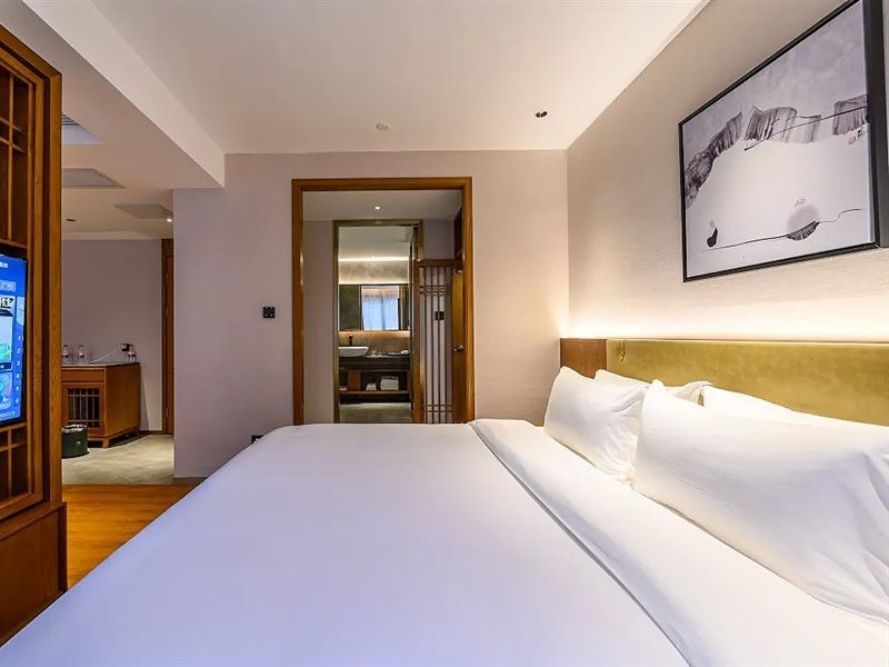 Fanyuan Hotel (Guangzhou Taikoo Hui,Shipaiqiao Metro Station) 8/21
