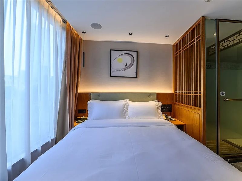Fanyuan Hotel (Guangzhou Taikoo Hui,Shipaiqiao Metro Station) 4/21