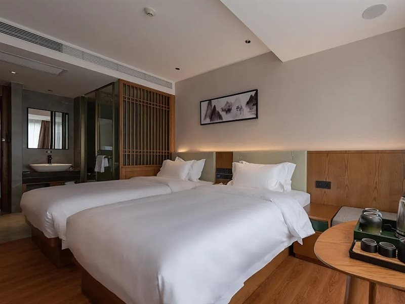 Fanyuan Hotel (Guangzhou Taikoo Hui,Shipaiqiao Metro Station) 10/21