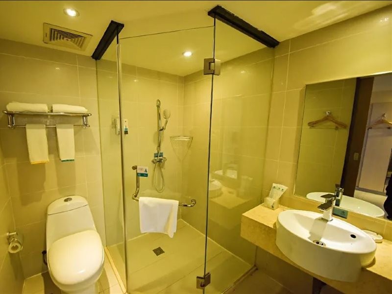 City Comfort Inn (Hezhou Guposhan Avenue) 26/48
