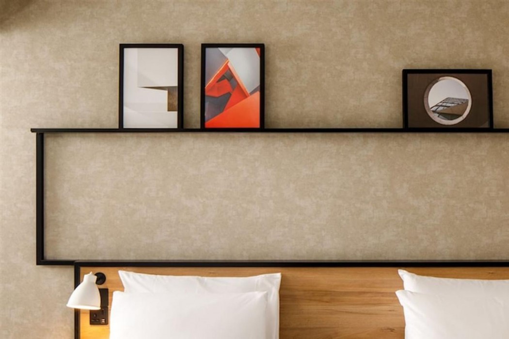IBIS LONDON SUTTON POINT 15/71