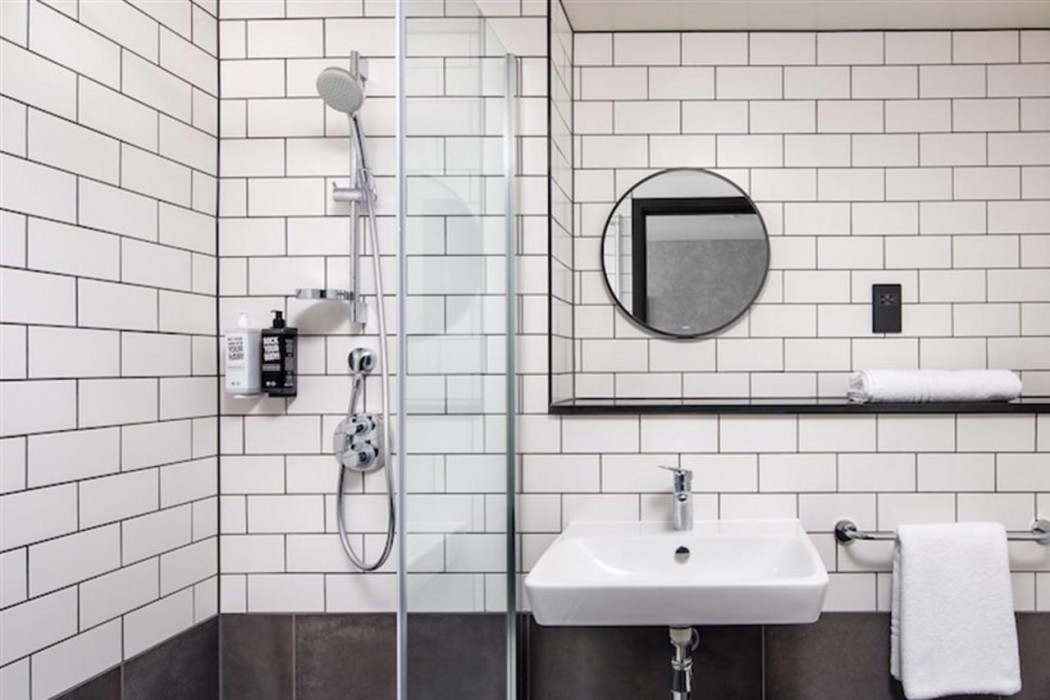 IBIS LONDON SUTTON POINT 27/71