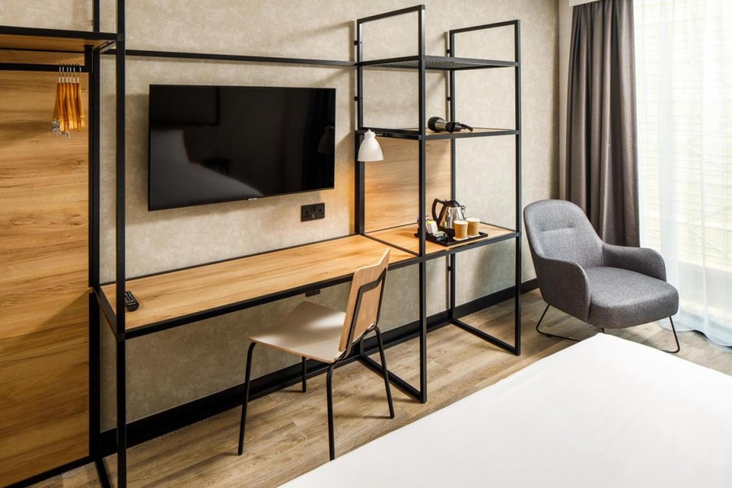 IBIS LONDON SUTTON POINT 20/71