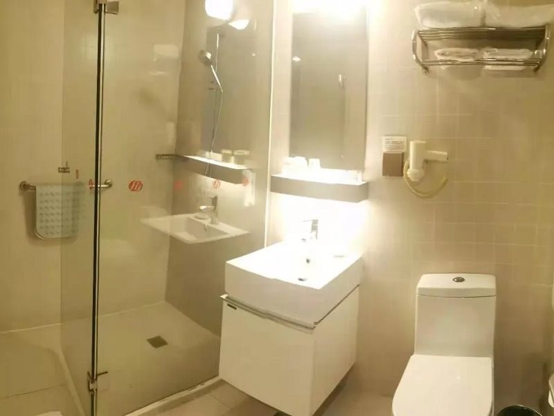 Jinjiang Inn Select (Shanghai Nanxiang Minzhu Street) 31/41