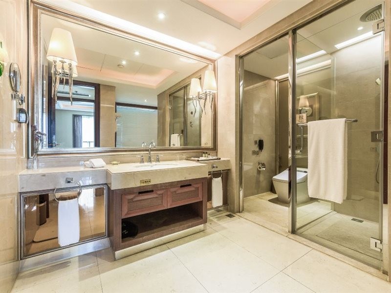 River & Holiday Grand Rezen Hotel YunYang 33/56