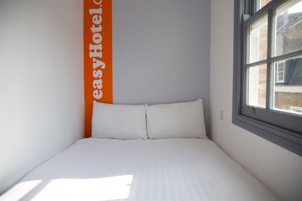 easyHotel London Victoria 11/17