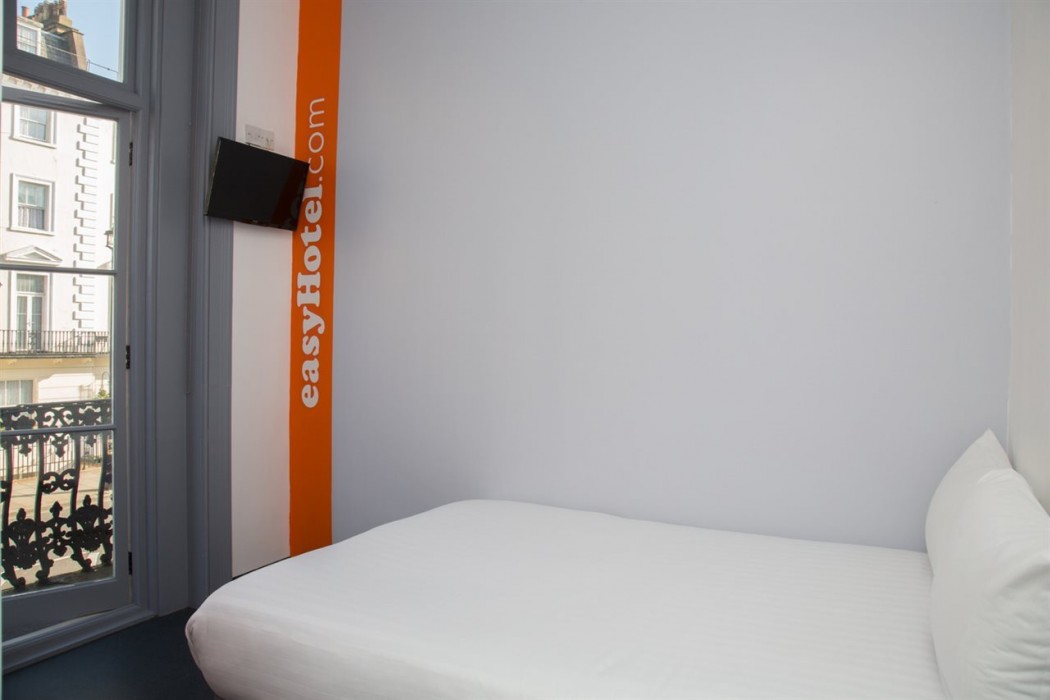 easyHotel London Victoria 10/17