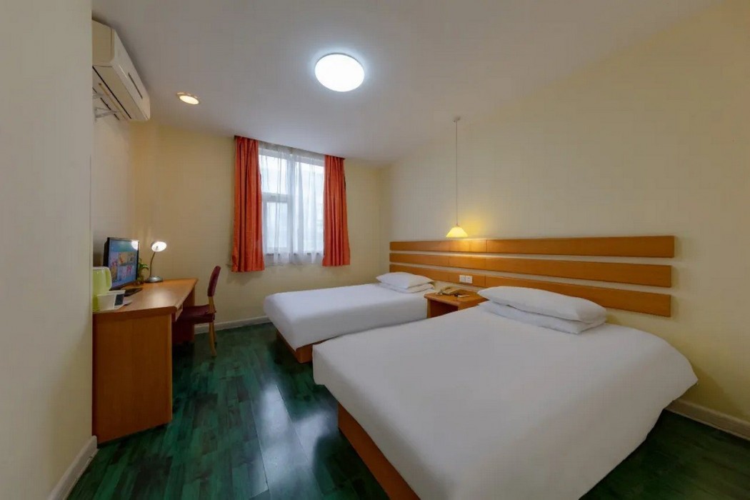 Home Inn Neo (Yangzhou Dongguan Street, He Garden) 27/40