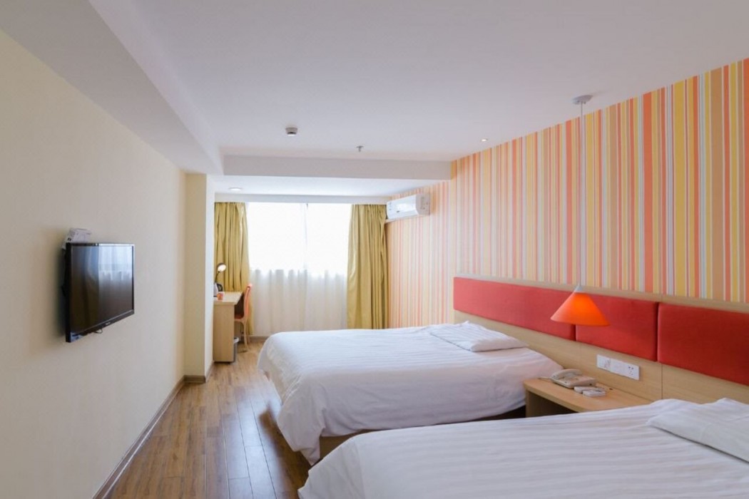 Home Inn (Fuzhou Financial Street Wanda Plaza) 24/33