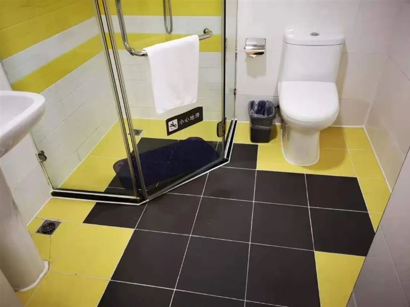 7 Days Inn (Dongguan Chang'an North Bus Station) 7/10