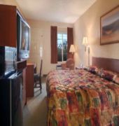 Super 8 By Wyndham Metairie 9/26