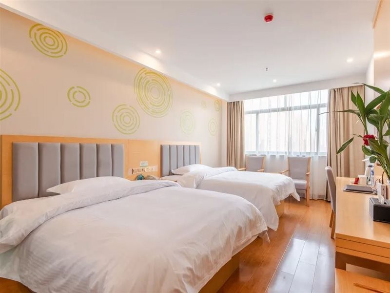 GreenTree Inn (Hefei Binhu Jianghuai Automobile Factory Store) 4/4