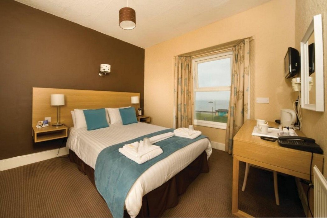 Esplanade Hotel 22/60
