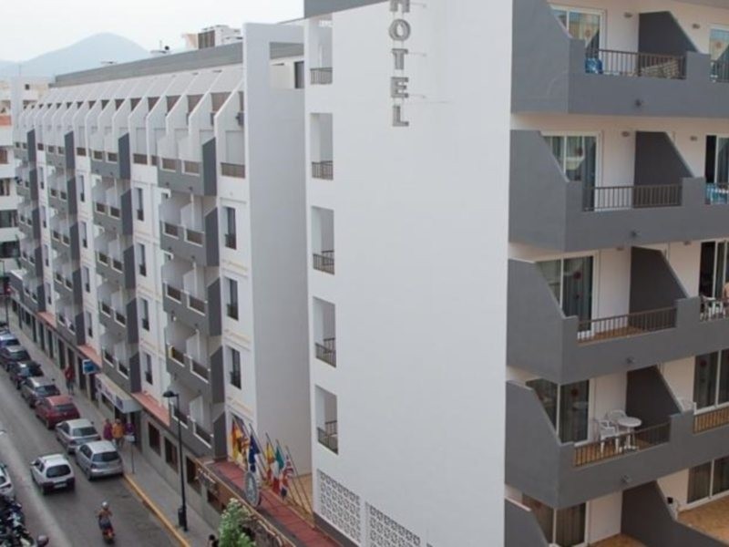 El Puerto Apartments 8/8
