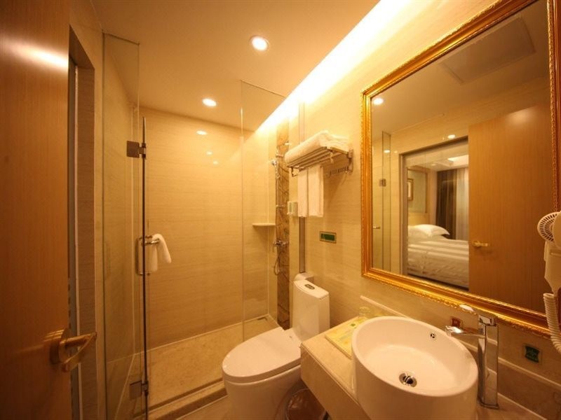Vienna 3 Best Hotel (Guangzhou Convention & Exhibition Center Chigang Road) 43/55