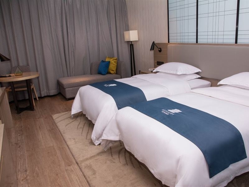Echarm Hotel (Taihe Central Plaza Pedestrian Street store) 13/27