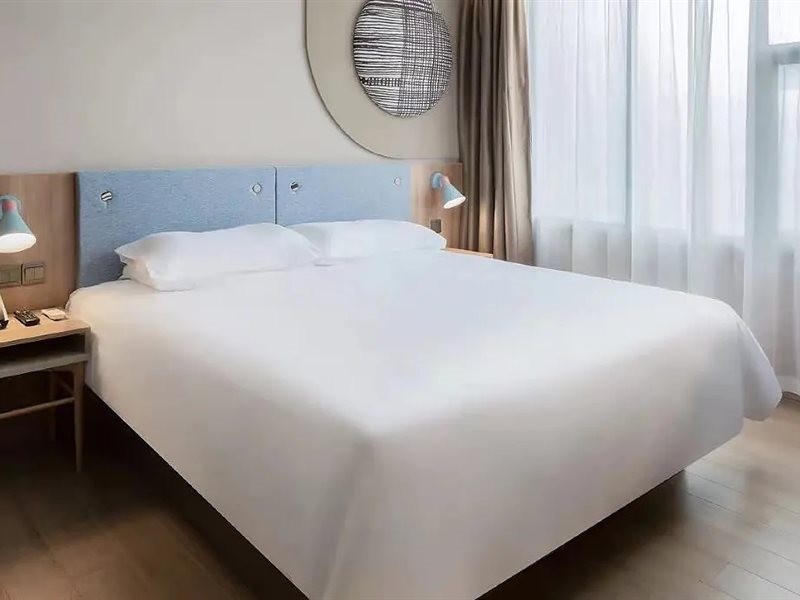 Home Inn (Fuzhou Gushan Walmart) 20/34