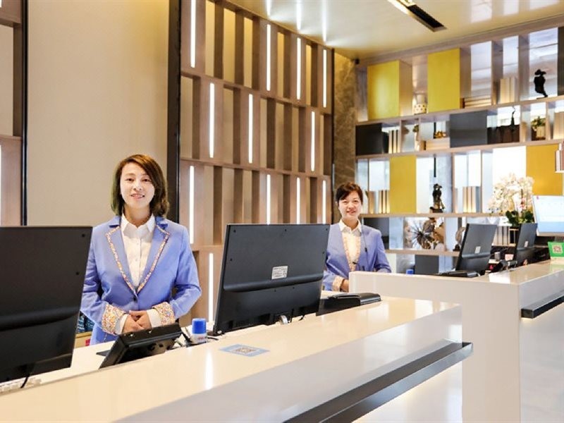 Echarm Hotel (Jingjiang Zhongzhou Road, Fanggu Street) 28/42